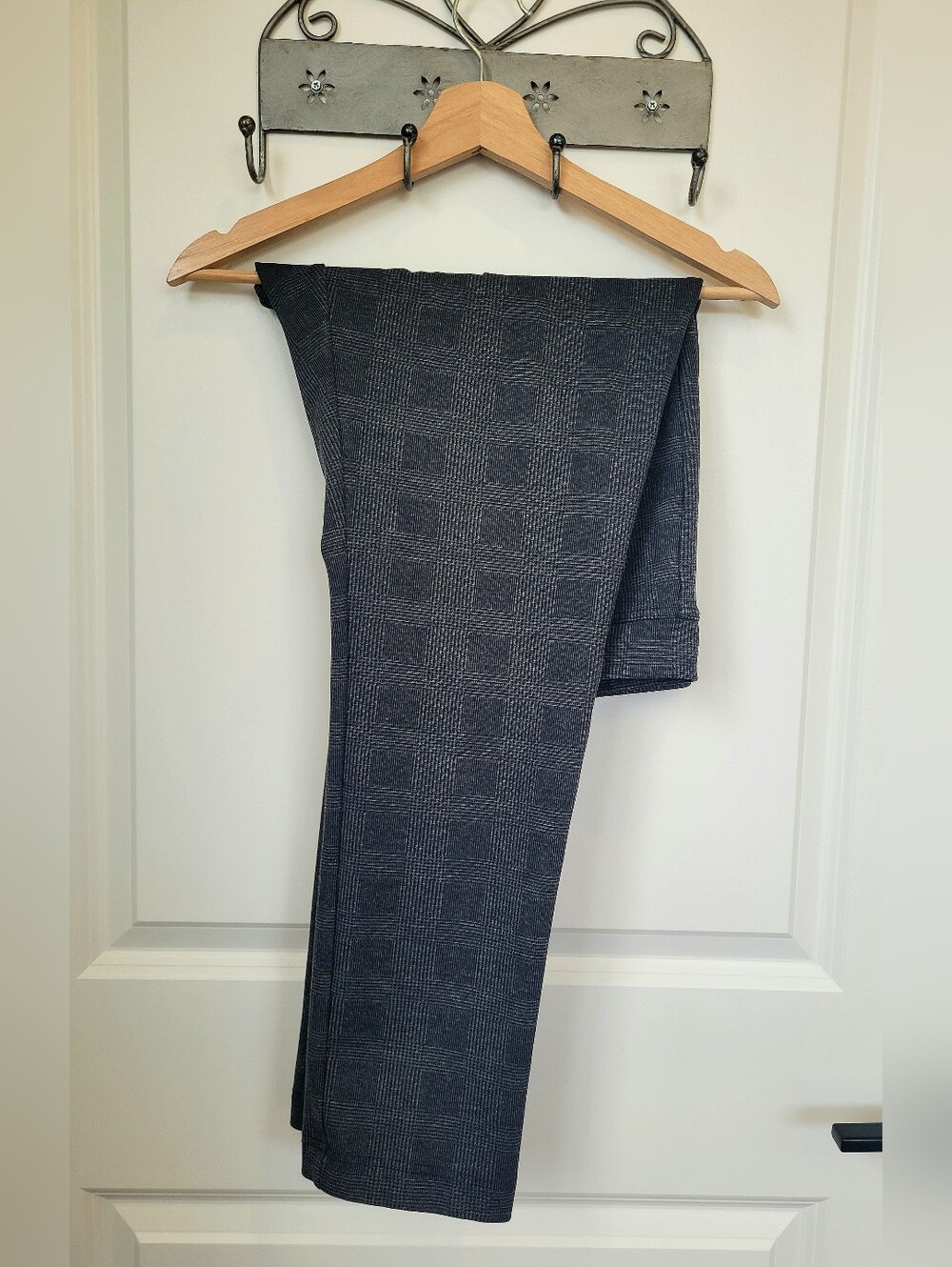 Calvin Klein Charcoal Glen Plaid Straight-Leg Pants